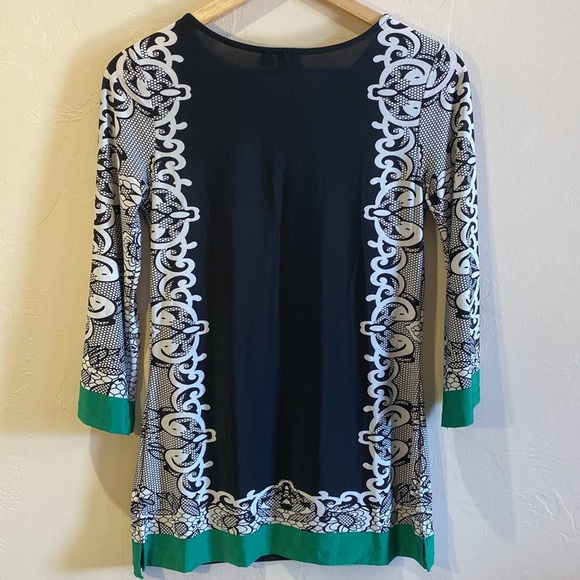 3/$15 La vanya- 3/4 Sleeve Top, S - Picture 6 of 12
